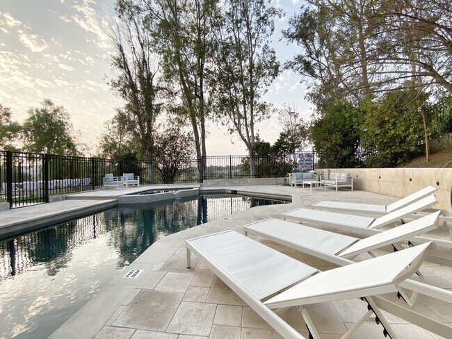 Building Photo - 25882 El Segundo St