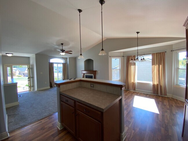 Building Photo - MINUTES FROM FT. RILEY! TWO CAR GARAGE!