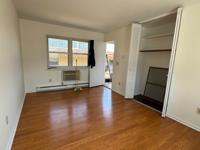 Building Photo - 81 70th St