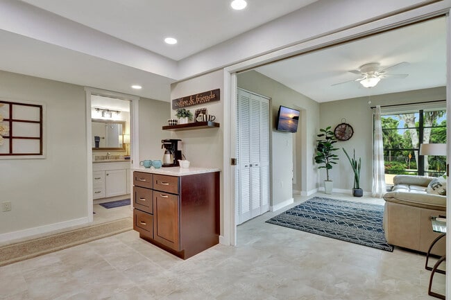 Building Photo - 16436 Timberlakes Dr