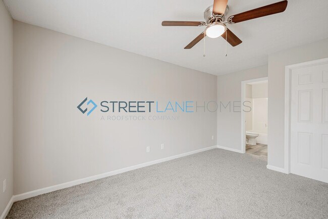 Building Photo - NOW OFFERING $250 OFF FIRST FULL MONTH IF ...