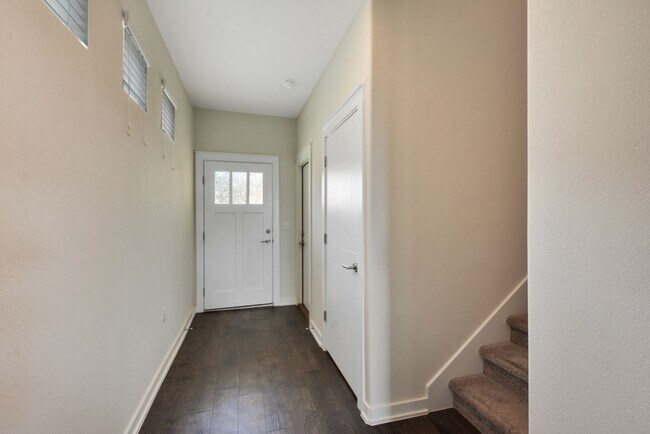 Building Photo - 8913 Parker Ranch Cir