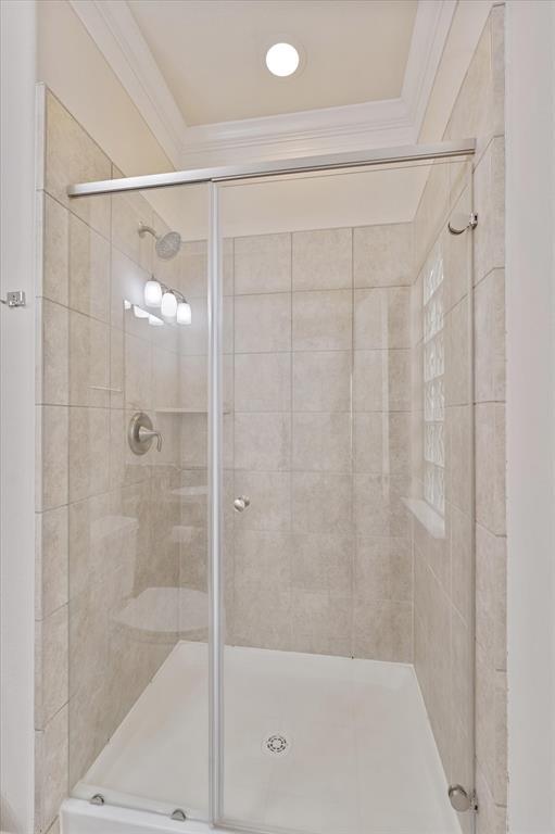 Building Photo - 5502 Lunia Ln