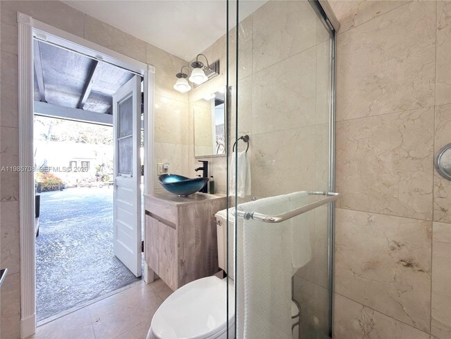 Building Photo - 7925 SW 124th St