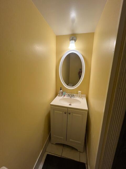 Building Photo - 2020 Lake Osborne Dr