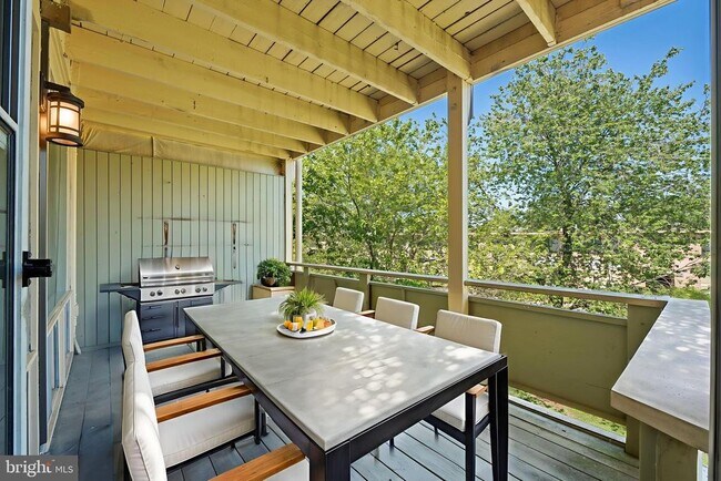 Building Photo - 7204 Donnell Pl