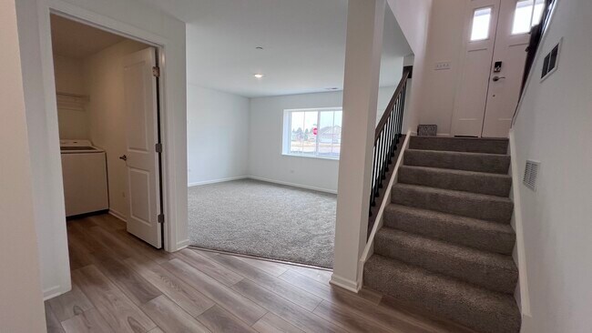 Building Photo - 12387 Tinsley St