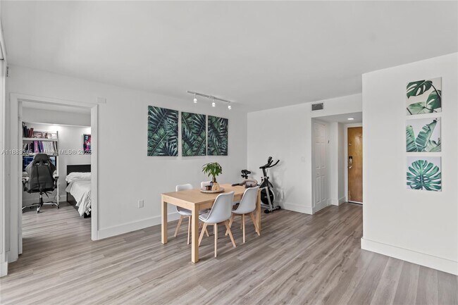 Building Photo - 2055 SW 122nd Ave