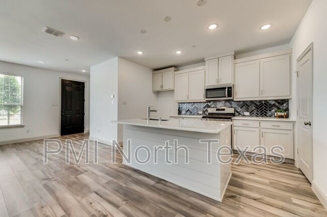 Building Photo - 7367 Panicum Dr