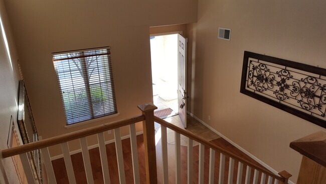 Building Photo - 2426 Milford Dr