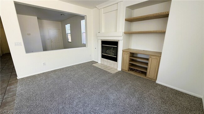 Building Photo - 2424 Predera Ave