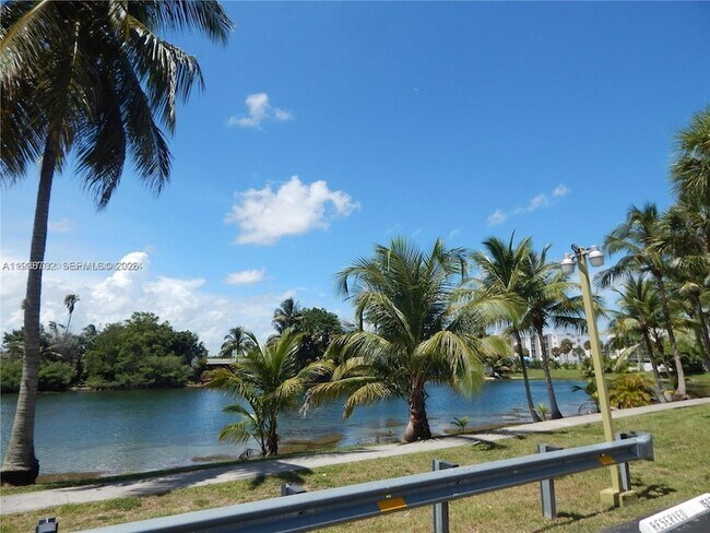 Building Photo - 14301 N Kendall Dr