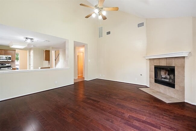 Building Photo - 2205 Romeo Dr