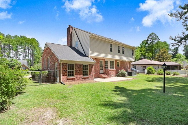 Building Photo - CHARMING 2-STORY BRICK HOME *Excellent Goldsboro Location* Lawn Care Included!