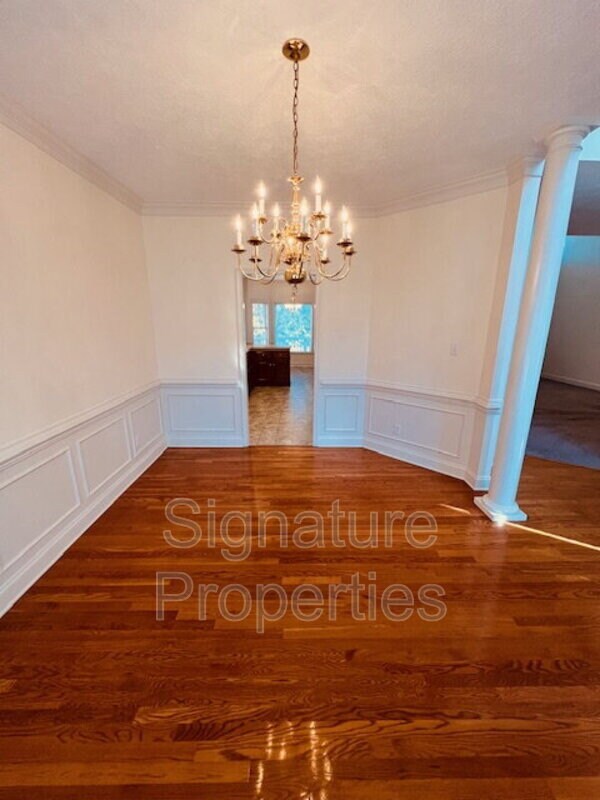 Building Photo - 5100 Beachmere Ct