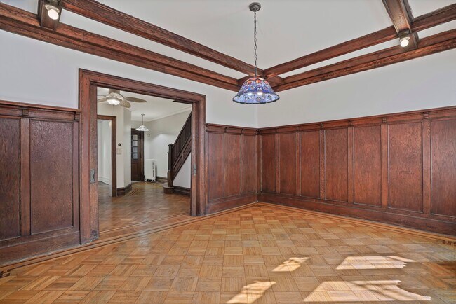 Building Photo - 16 Rutland Rd