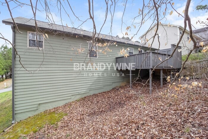 Building Photo - 230 Brookside Dr