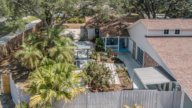 Building Photo - 6501 64th Ave N