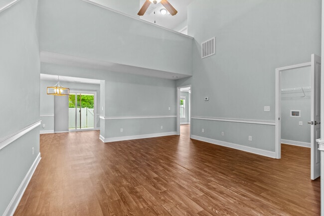Building Photo - 100 Catfish Ct