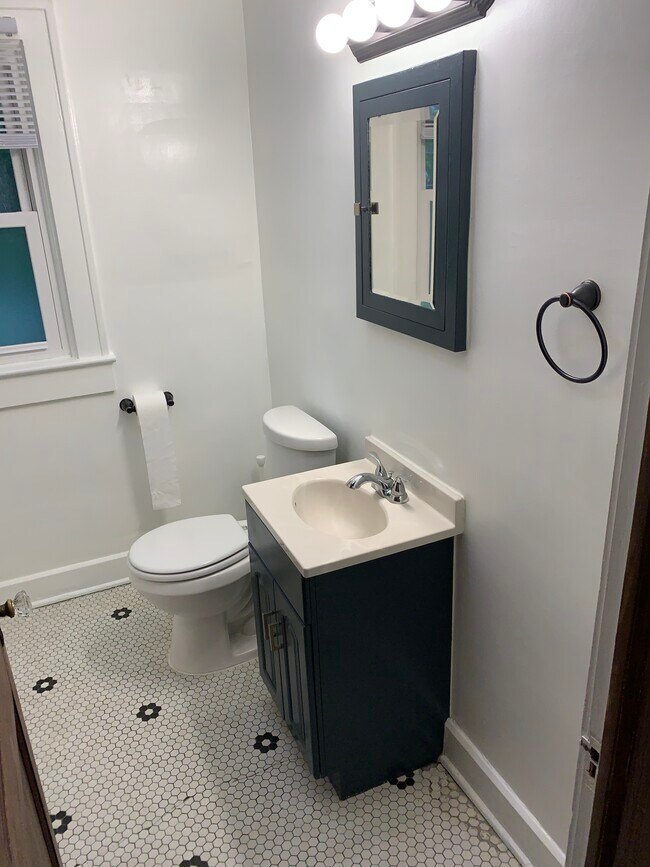 Building Photo - 4734 Hinesley Ave