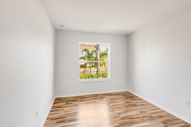 Building Photo - 10285 Barberry Ln