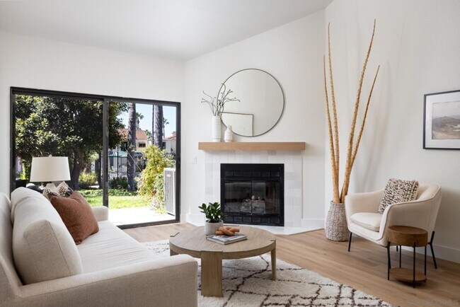 Building Photo - Beautifully remodeled home in the desirabl...