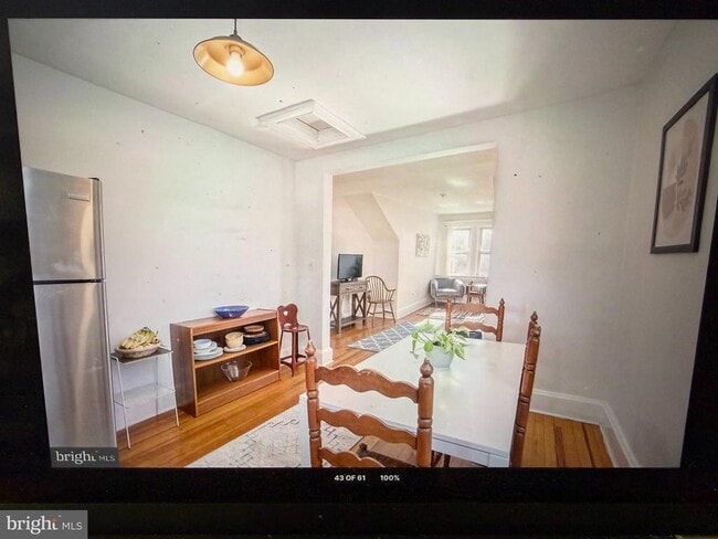 Building Photo - 2310 Sulgrave Ave