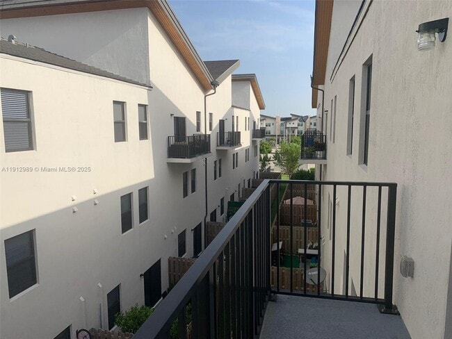 Building Photo - 10443 NW 82nd St