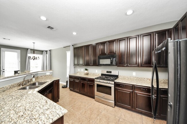 Building Photo - 1601 Bel Riposo Ln