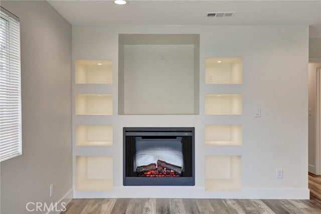 Building Photo - 404 E Glendale Dr