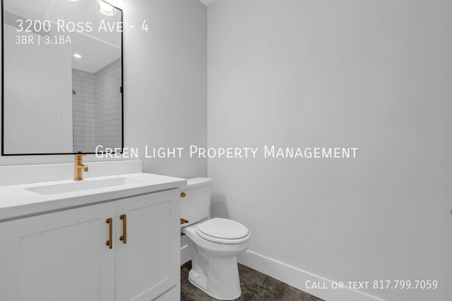 Building Photo - 3200 Ross Ave