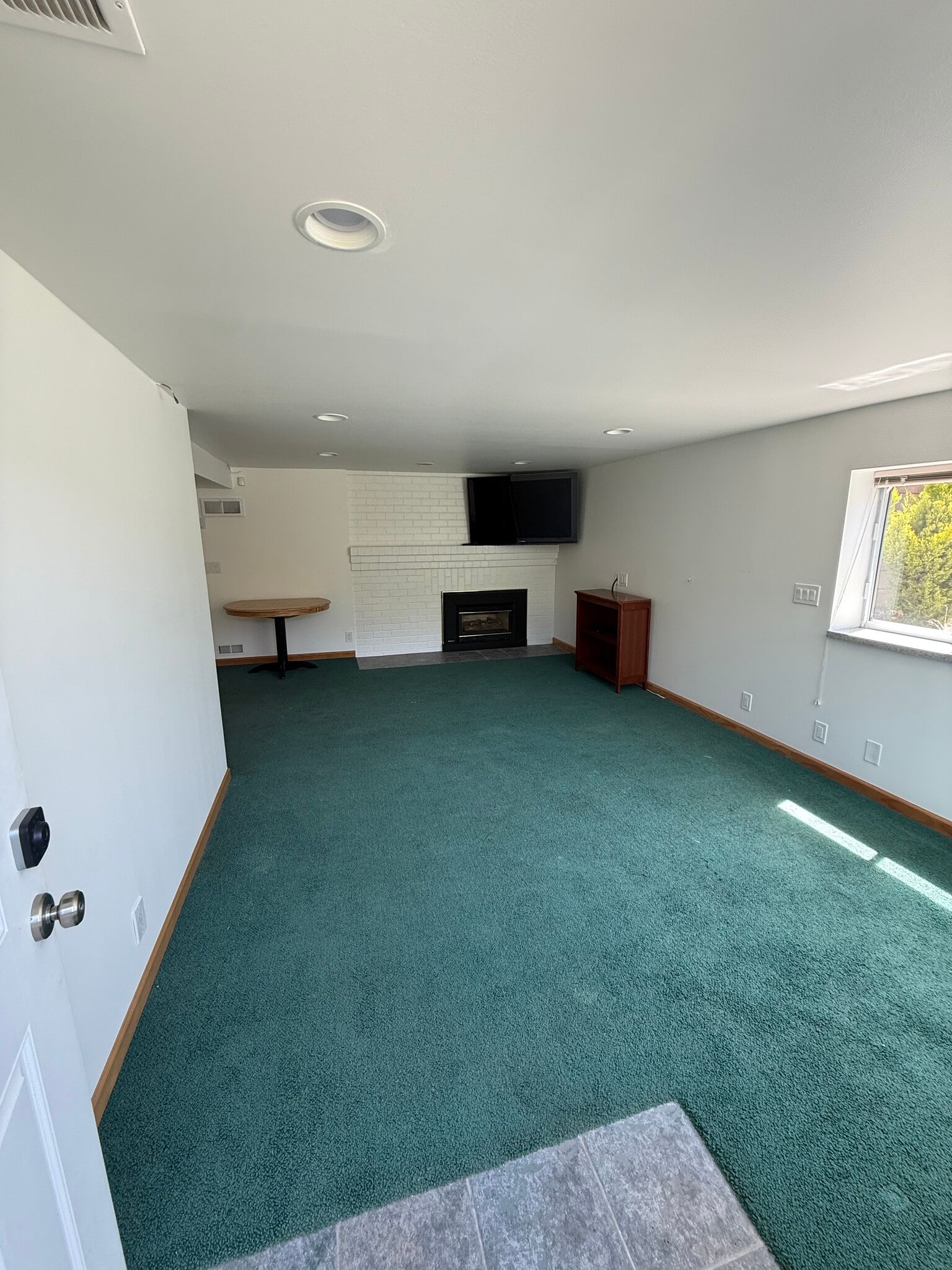 Living room - 306 S 193rd St