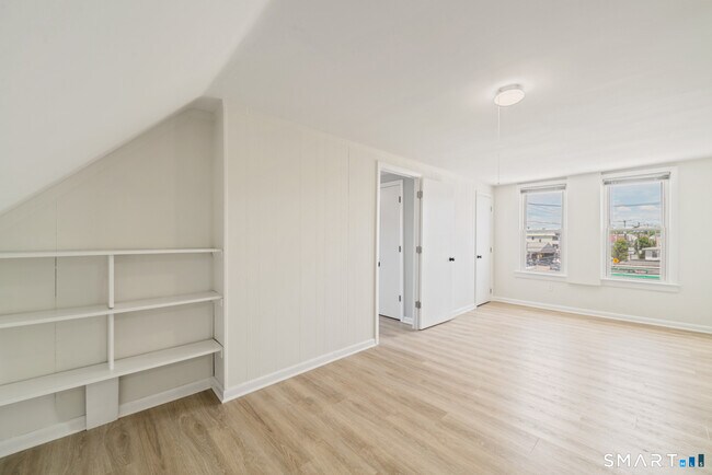 Building Photo - 712-714 Madison Ave