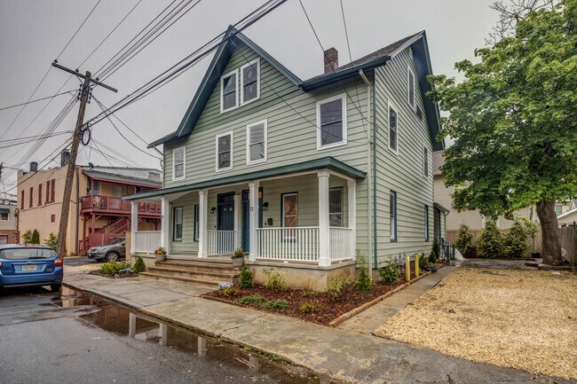 Building Photo - 11 Deforrest Ave