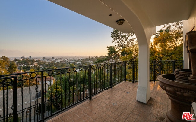 Building Photo - 6420 Quebec Dr