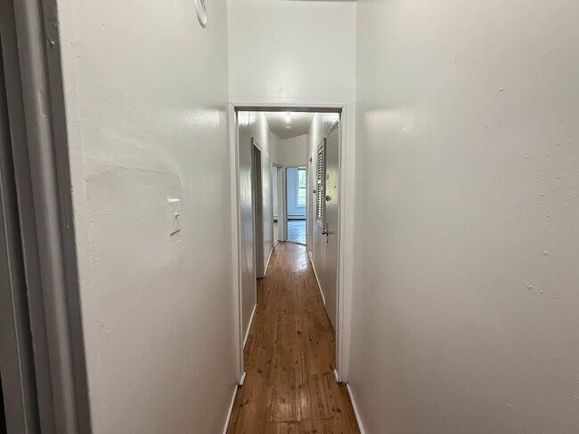 Building Photo - 720 West Side Ave