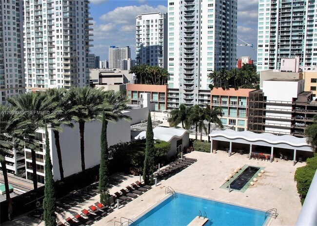 Building Photo - 50 Biscayne Blvd