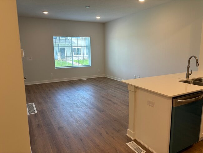 Building Photo - 11407 N 161st Ct