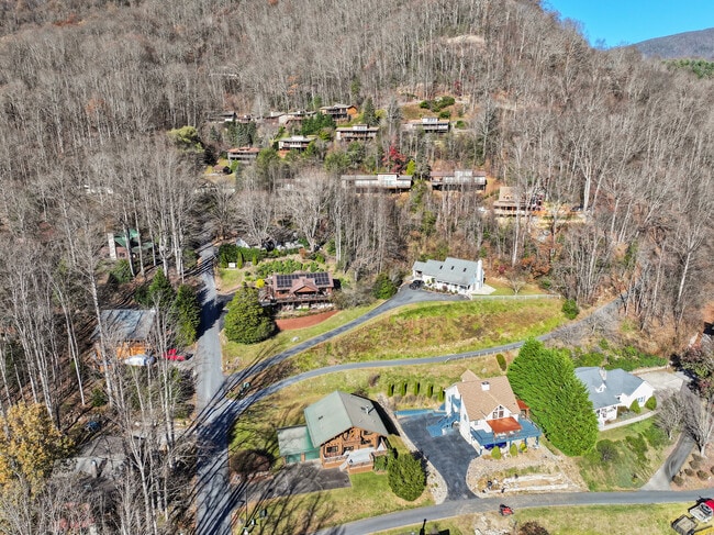 Building Photo - 168 Valley Creek Dr