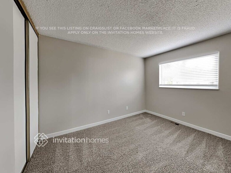 Building Photo - 2557 S Memphis Way