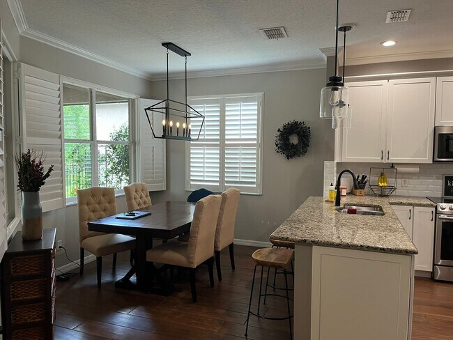 Building Photo - 5 Bedroom 3 Bath Lake Nona Santuary Availa...