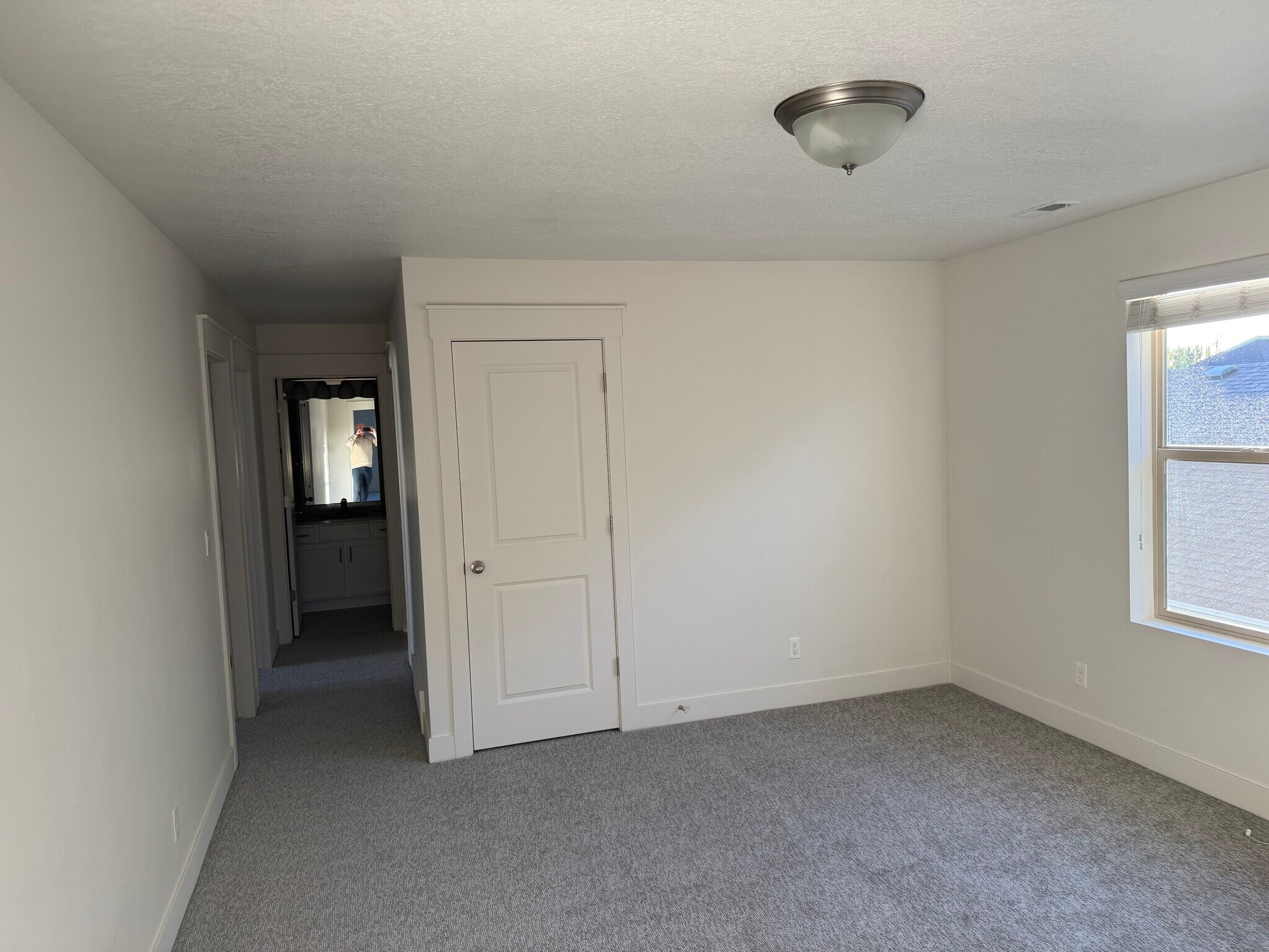 Building Photo - 2068 W Phillips St