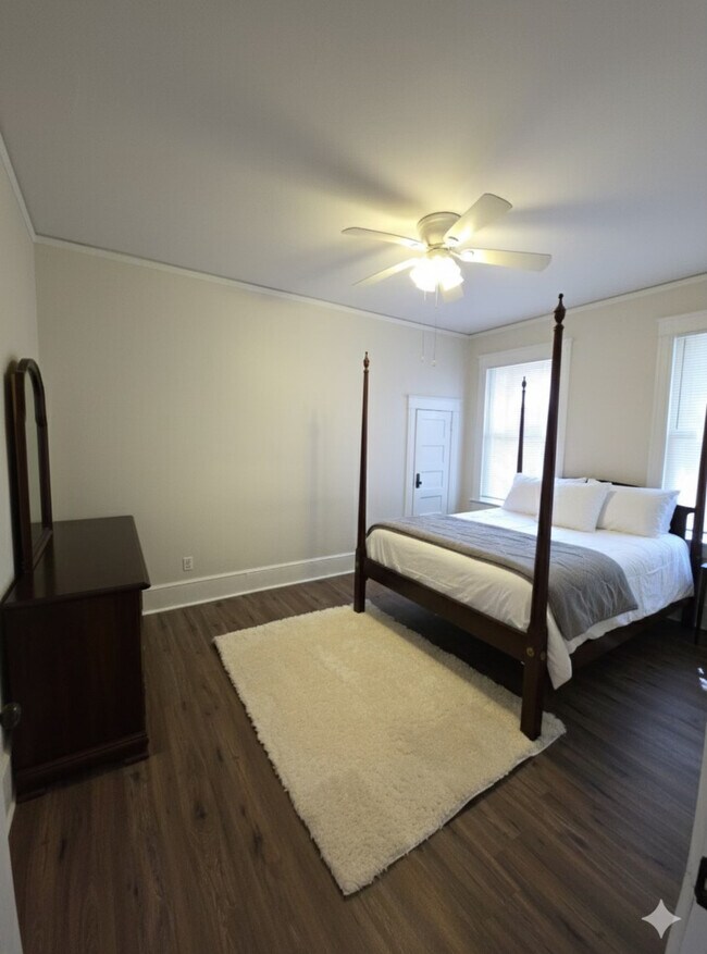 Building Photo - 153 S Guerry St