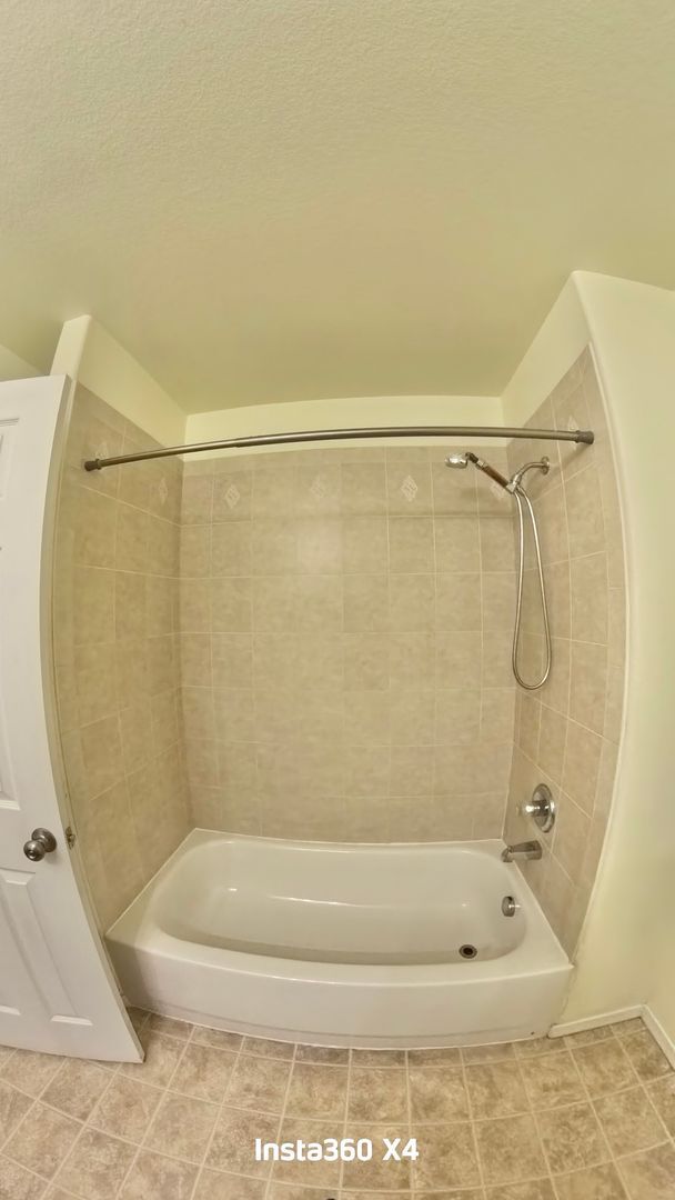 Building Photo - 2928 Main St