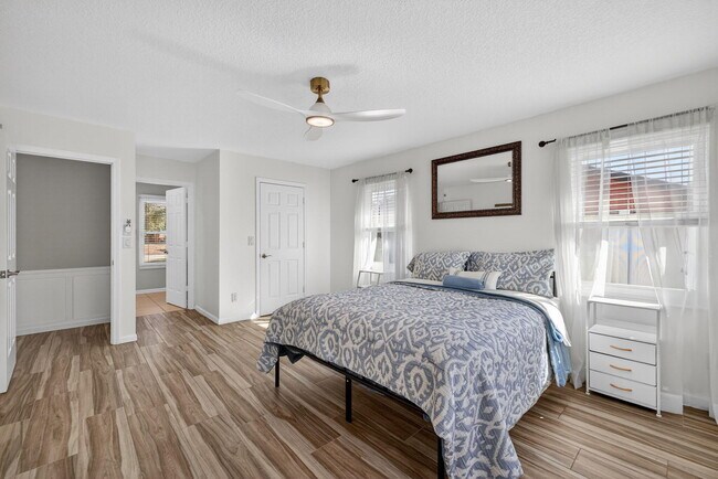 Building Photo - 341 11th Ave