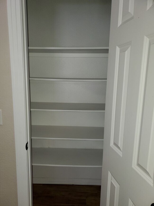 Building Photo - 2012 Remington St