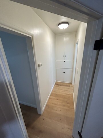 Building Photo - 2612 Vanderbilt Ln