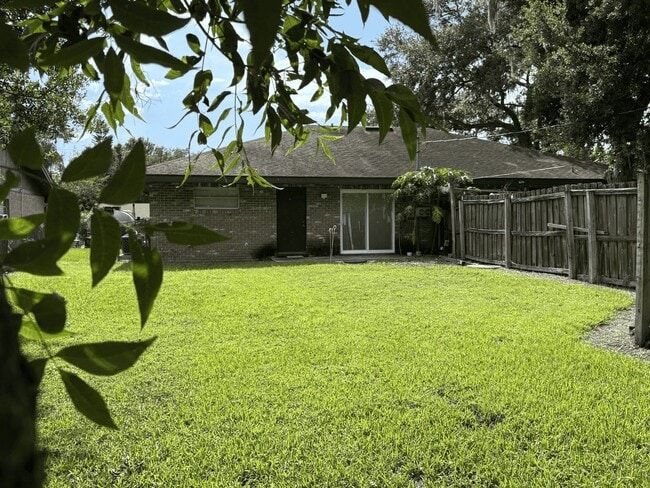 Building Photo - 4434 Highland Ln