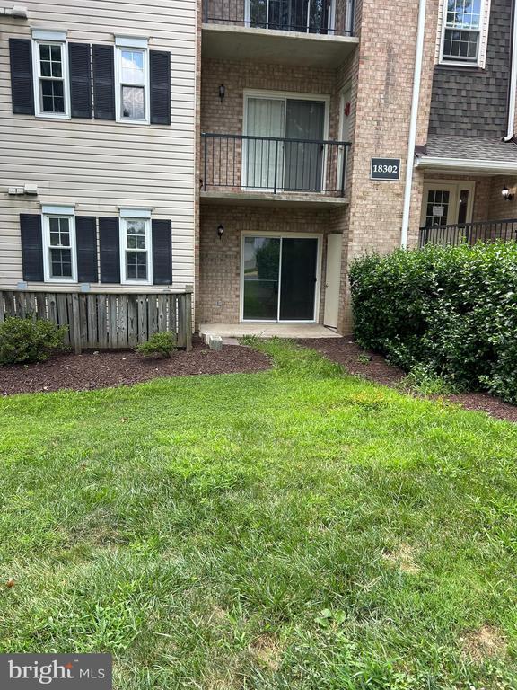 Building Photo - 18302 Streamside Dr