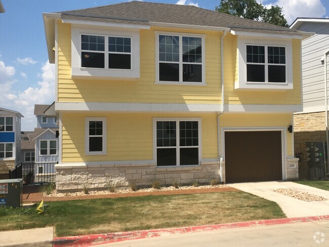Building Photo - 2000 Warely Ln
